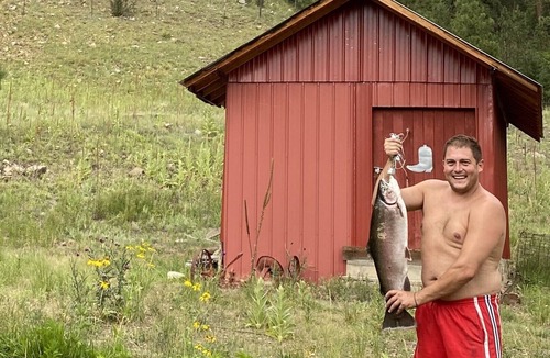 Tererro Cabin | Beautiful Rustic Cabin Right on the Pecos River.