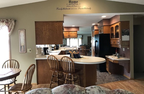 Lake City House | Beautiful spacious house with spectacular views of Lake Pepin