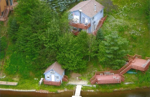 Eden Mills Cottage | Beautiful Teeny Tiny Cottage On Lake Eden, directly on the water front