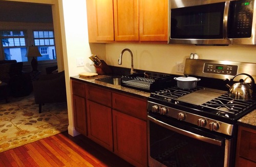 South End Apartment | Beautifully renovated Carriage House apt within a tree-house like setting.