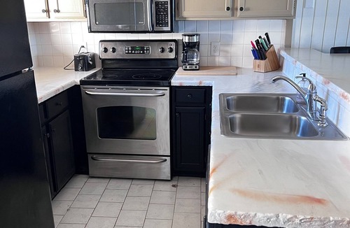 Onamia House | Beautifully Renovated 2 Bedroom Beach Villa on Mille Lacs Lake