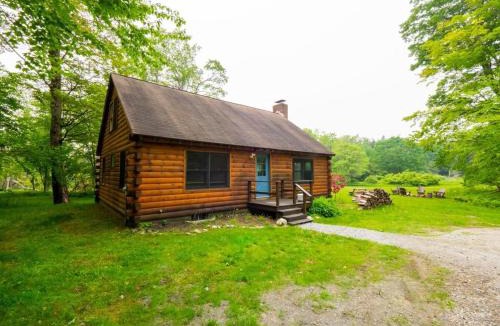 Becket House | Berkshire Vacation Rentals: Private Cabin On Over 12 Acres Of Woods