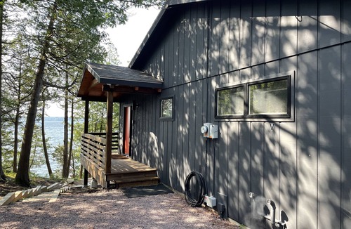 Colchester House | Best View on Malletts Bay
