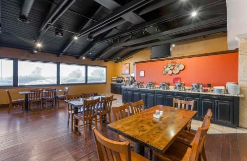 Raton Hotel | Best Western Plus Raton Hotel