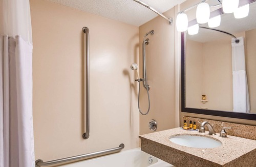 Shoreview Hotel | Best Western Plus St. Paul North/Shoreview