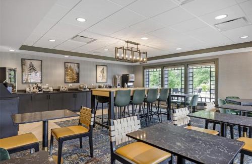 Potsdam Hotel | Best Western Potsdam University Park Inn