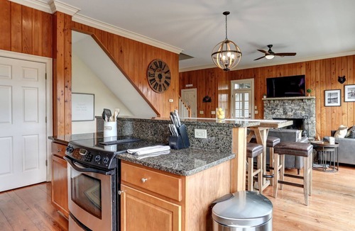 Big Canoe Cabin | Big Canoe 5BR Mountain Escape – Steps to Amenities