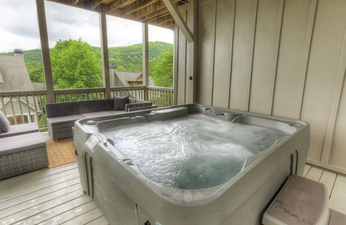 Big Canoe Cabin | Big Canoe 5BR Mountain Escape – Steps to Amenities