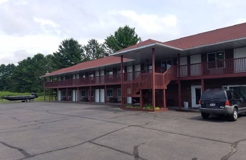 Birchwood Hostel | Birchwood Motel in Birchwood, WI! Standard room