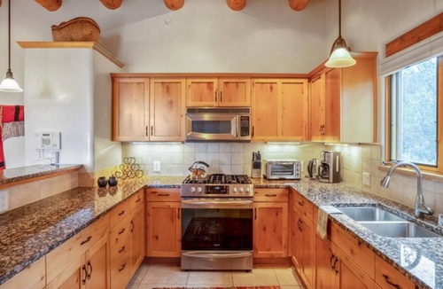 Tesuque House | Bishop’s Lodge Villa 38M | Artistic Luxury