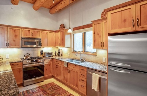 Tesuque House | Bishop’s Lodge Villa 38M | Artistic Luxury