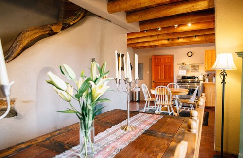 El Prado Other | Blue Bird Farm - Spacious Stylish 5 bed/3 bath Taos Farmhouse with AC