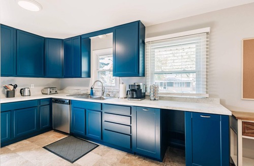 Kenny House | Blue Kitchen Bliss in Bustling Minneapolis