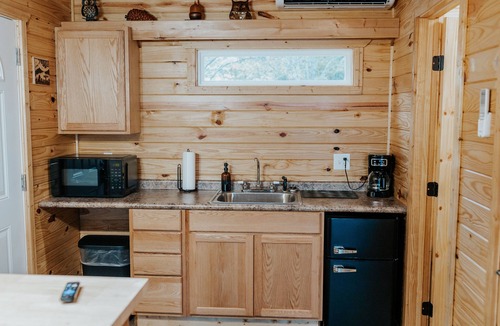 Trenton Cabin | Bluff view cabin