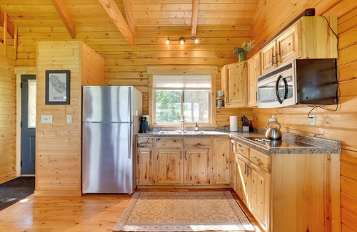 Mindoro Cabin | Bluff Views: 'Bunker Hill' Cabin in Mindoro!