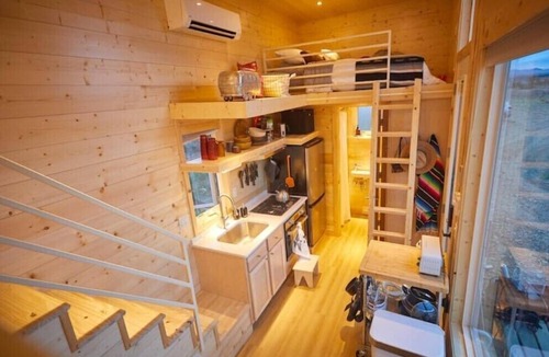 Arroyo Hondo House | Bougie TinyHome w Mountain Views,HotTub, Just 2 mi. from Black Rock Hot Springs