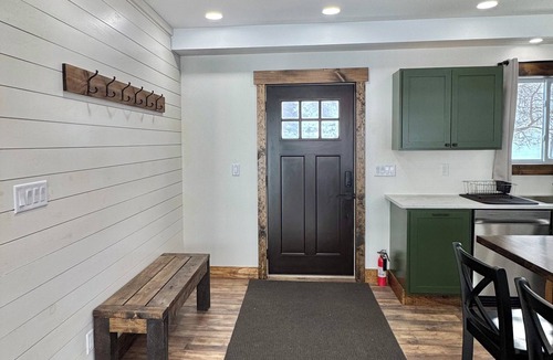 West Danville House | Brand New 4 Bedroom Lake House/Farm House