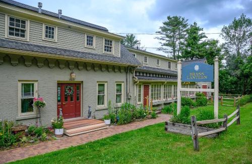 Stowe Bed & Breakfast | Brass Lantern Inn