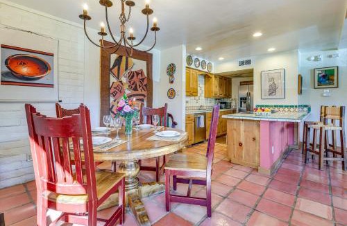 Northeast Santa Fe Apartment | Bright Santa Fe Condo 30 Min from Ski Basin!