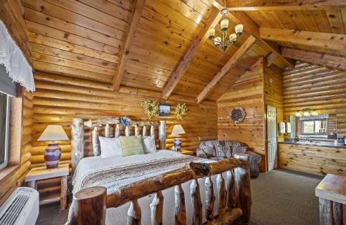 Tropic House | Bryce Canyon Log Cabins
