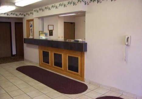 North Branch Hotel | Budget Host Inn & Suites North Branch
