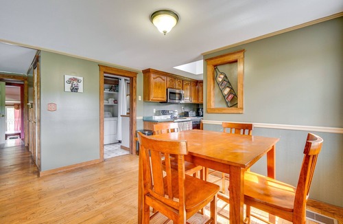 Buskirk House | Buskirk Vacation Rental w/Deck & Putting Green!