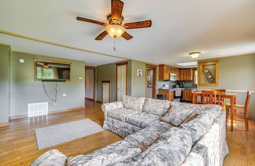 Buskirk Cottage | Buskirk Vacation Rental w/Deck & Putting Green!