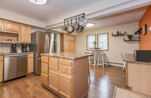 White Bear Lake House | By the Lake. Close to Shoreview, Stillwater, Grant, Mahtomedi