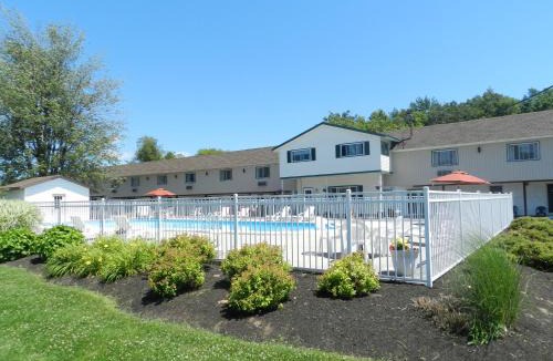 Clayton Hotel | C-Way Resort