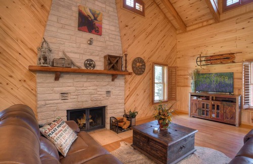South Fork Cabin | Cabin ∙ 2 bedrooms ∙ 6 guests