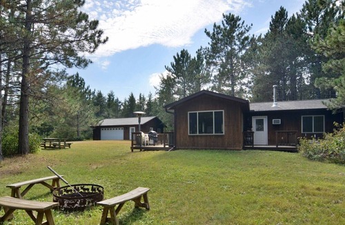 Solon Springs House | Cabin in the Woods – Barnes, Wisconsin