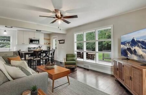 Menomonie House | Cabin Vibes in the Heart of Town