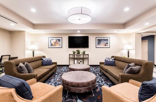 Eau Claire Hotel | Candlewood Suites Eau Claire I-94 by IHG