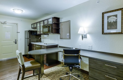 Lakeville Hotel | Candlewood Suites Lakeville I-35 by IHG