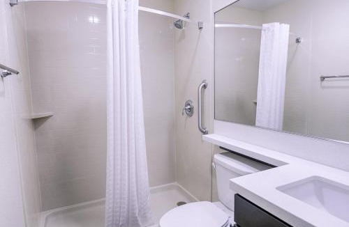 Lakeville Hotel | Candlewood Suites Lakeville I-35 by IHG
