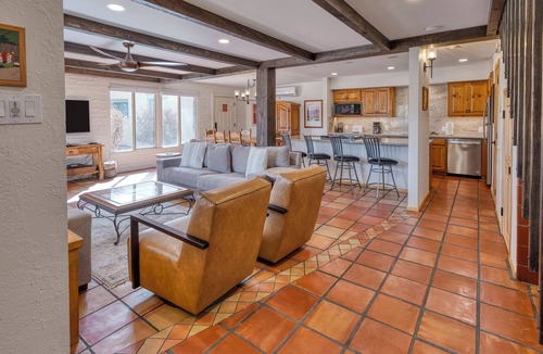 Northeast Santa Fe Condo | Casa Artissimo | Spacious Condo