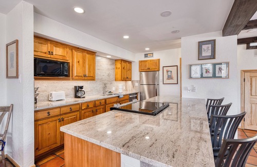 Northeast Santa Fe Condo | Casa Artissimo | Spacious Condo