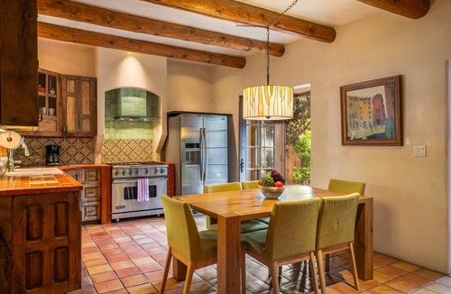 Historic Eastside House | Casa Artista - Right off Canyon Road, Amazing Art