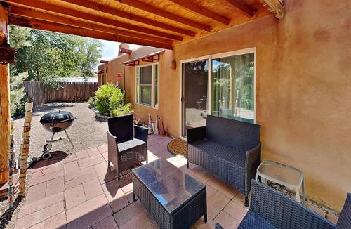 Santa Fe House | Casa Calabaza