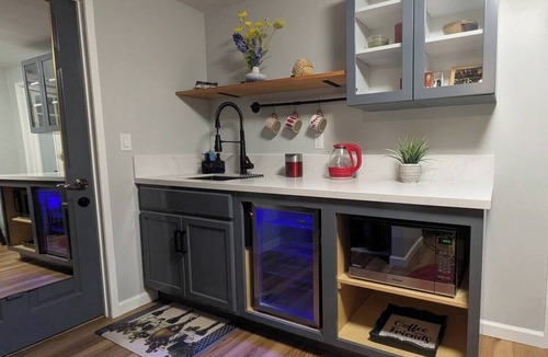 Los Angeles County Apartment | Casa Clutch