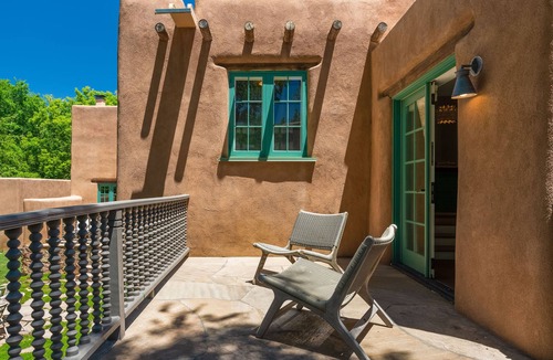 Historic Eastside House | Casa Dasburg - Stunning Yards, Walk to Canyon Road