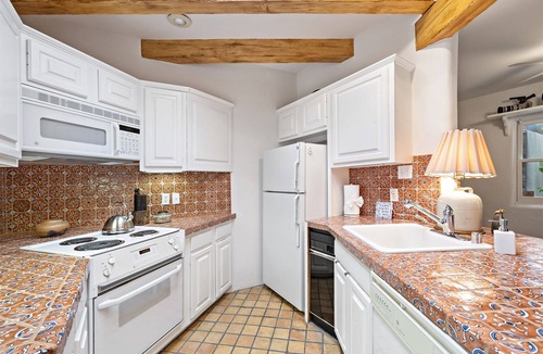 Historic Eastside House | Casa de Gracia - Walk Everywhere, Amazing Yards