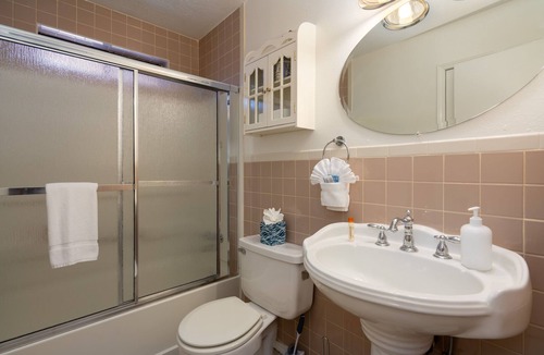 Santa Fe House | Casa de Loco Lobo | Pet Friendly, Fenced Yard