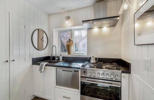 Historic Eastside House | Casa de Luz | Stylish Santa Fe Retreat