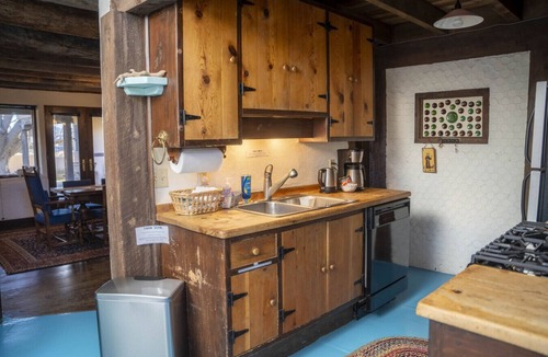 El Prado House | Casa del Sol - Original Eco Build-Beer Can House!