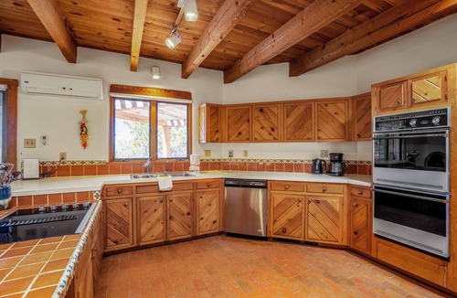 Chupadero House | Casa Encantado | Secluded Retreat & Views