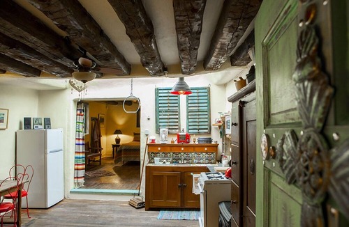 Taos Apartment | CASA FLORA Quiet & Cozy Downtown Plaza Apartment
