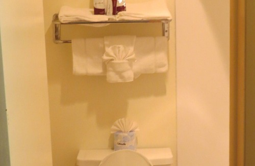 Raton Hotel | Casa Lemus