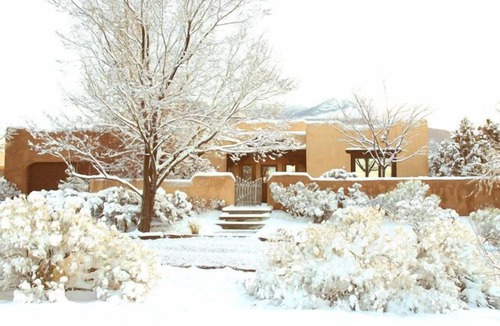 Arroyo Seco House | Casa Miguel- Indoor Pool -Tennis- Fireplace -Mountain views- Hot Tub -Wifi