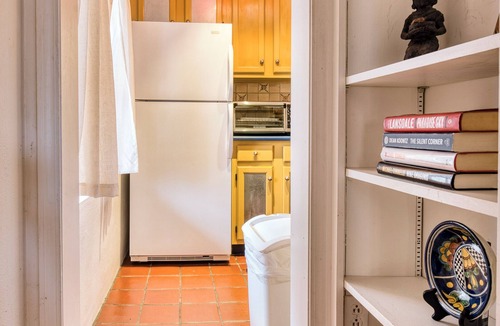Historic Eastside House | Casita Ana | Cozy Retreat Near Canyon Road